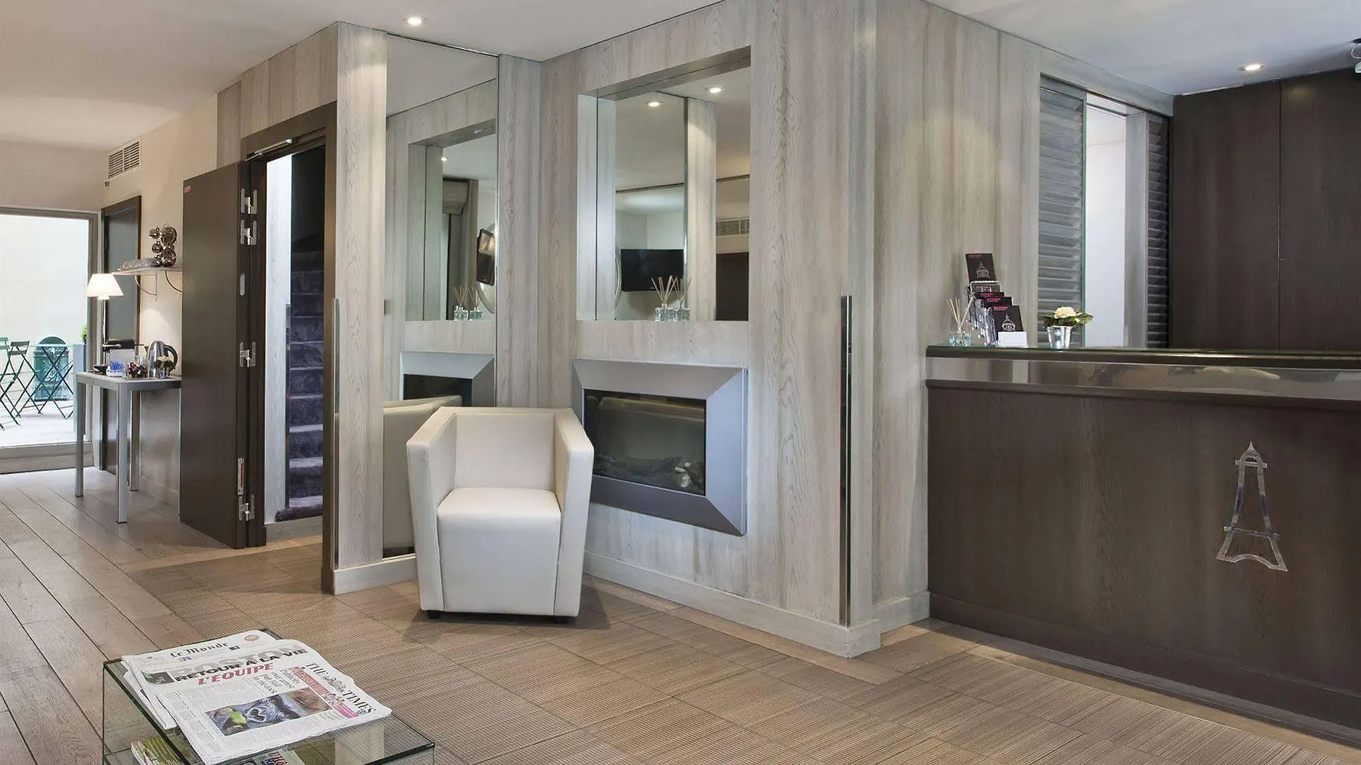 Longchamp Elysees Hotel