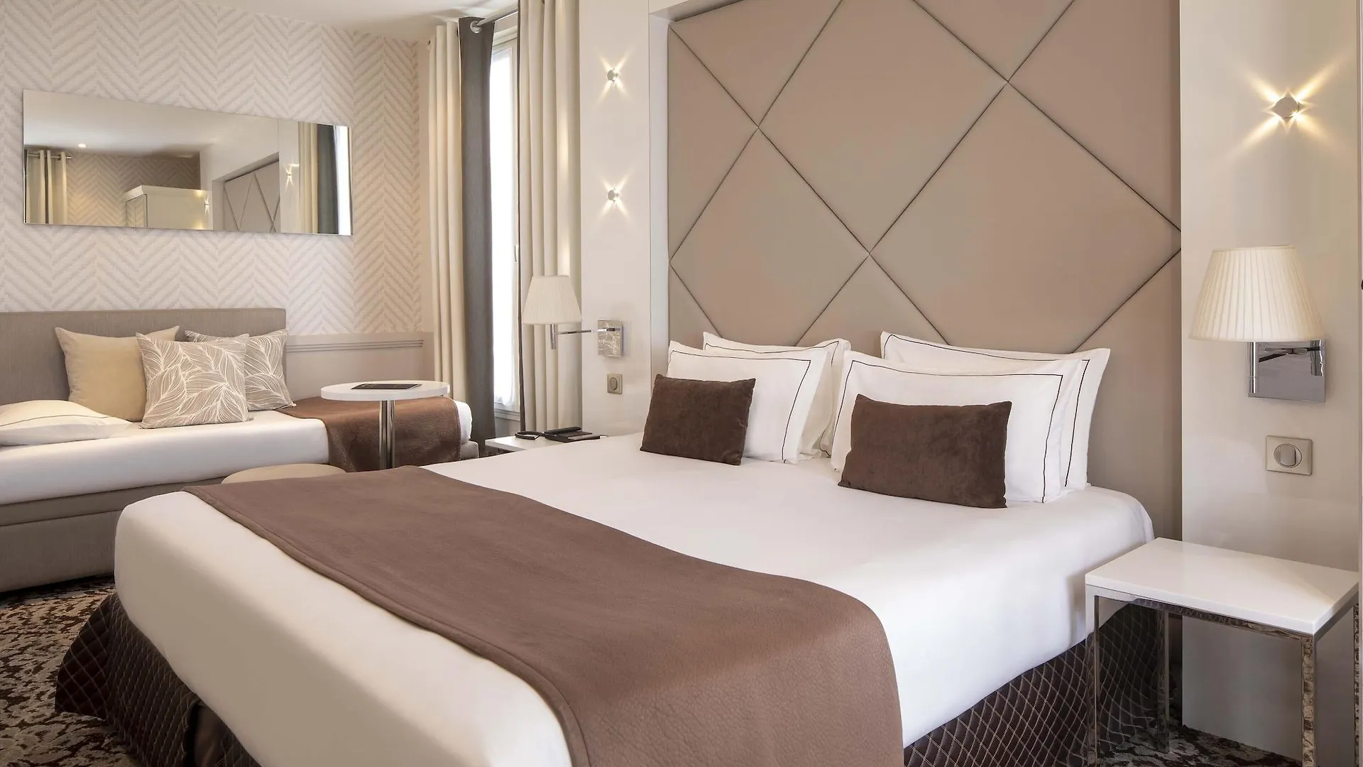 Longchamp Elysees 3*