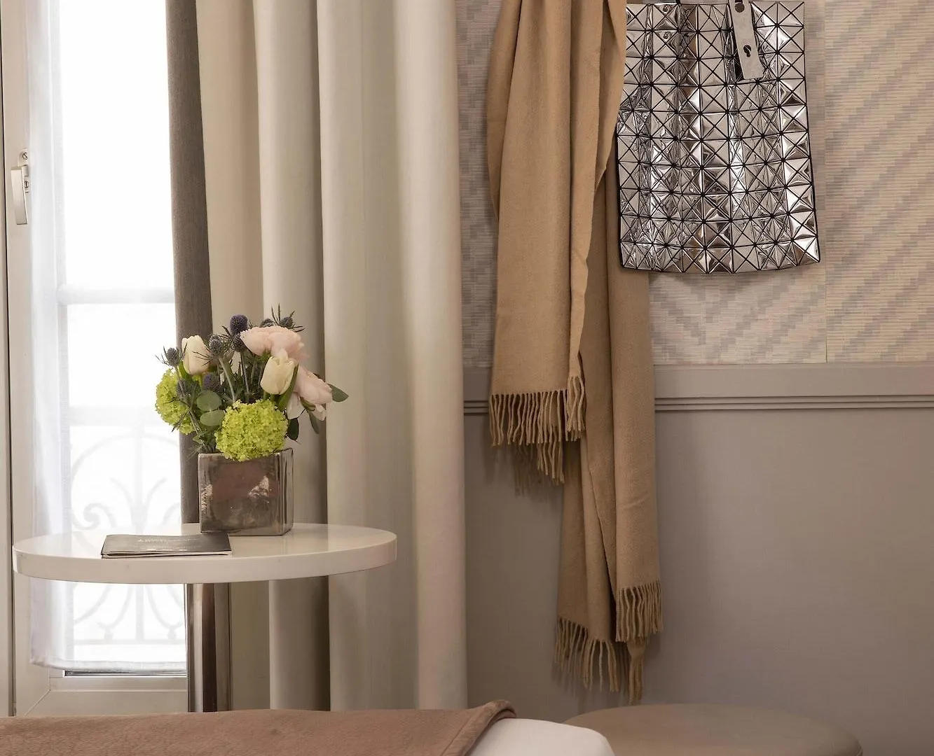 Hotel Longchamp Elysees 3*