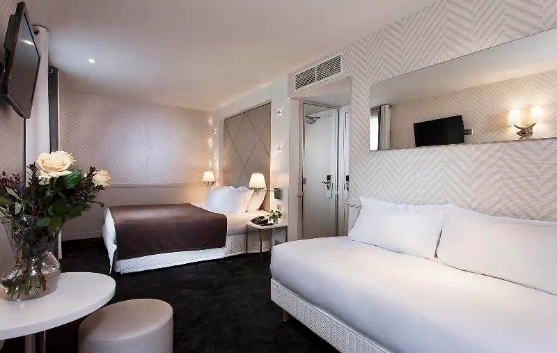 Longchamp Elysees 3*