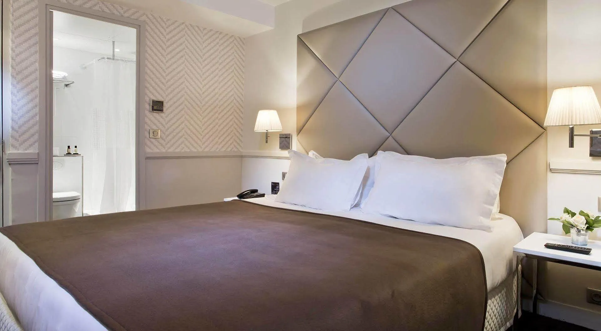 Hotel Longchamp Elysees 3*