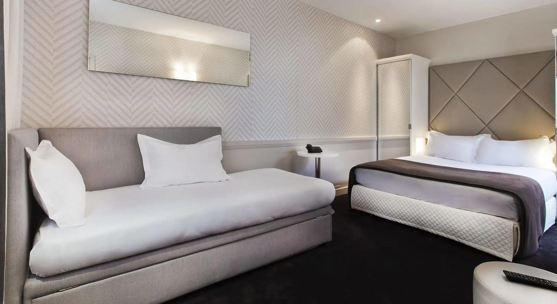 Hotel Longchamp Elysees